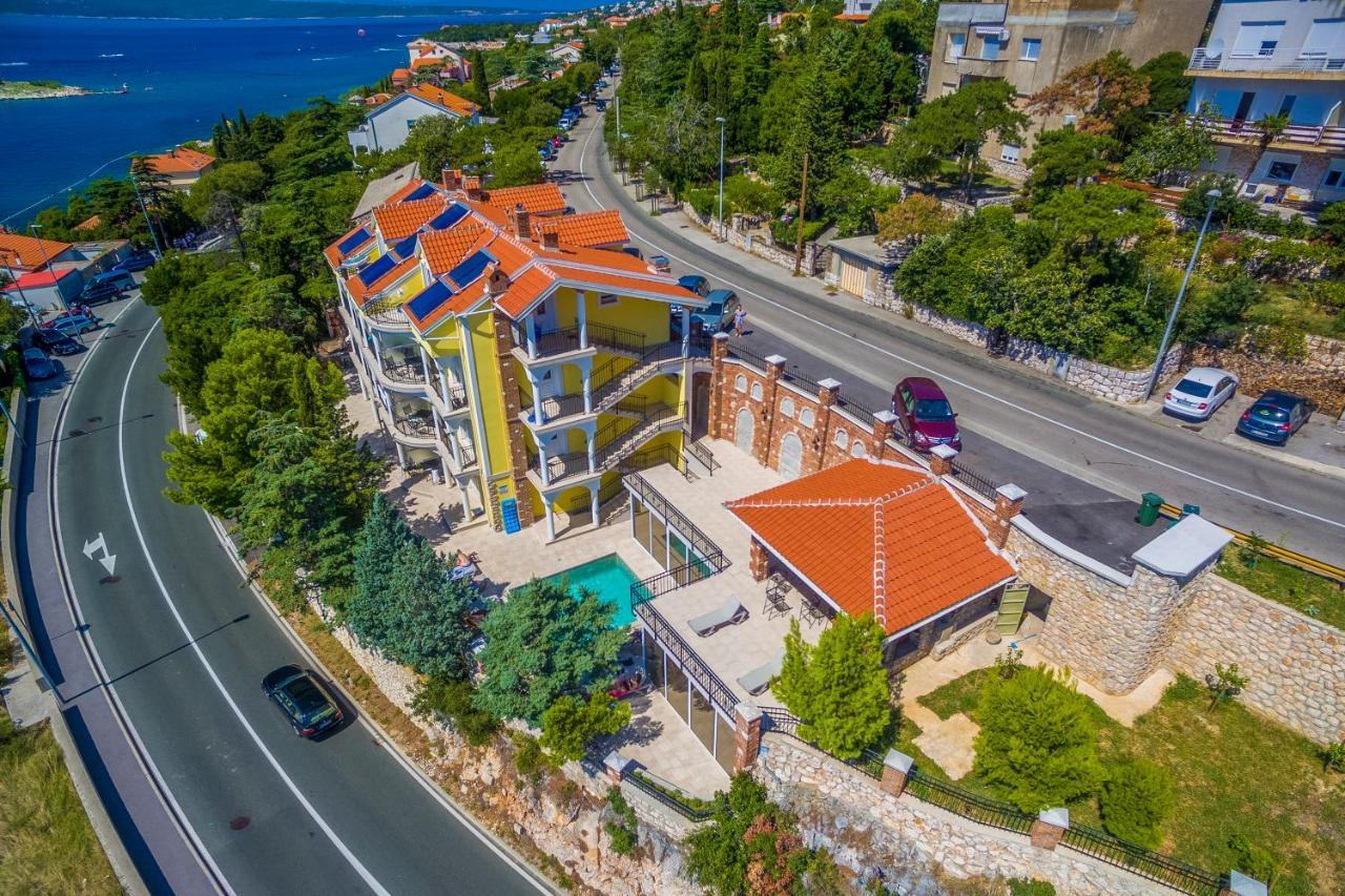 Palace Paulina Residence Novi Vinodolski Exterior foto